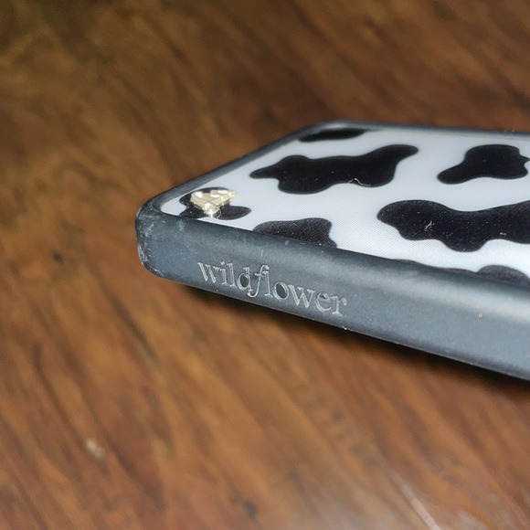 Cow Print Wildflower Phone Case - Picture 3 of 3